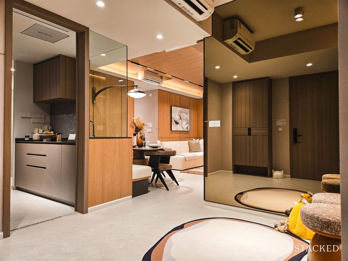 Three-bedroom premium showflat dining and kitchen